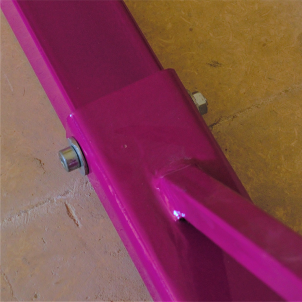 SPORTECH-parts-of-pink-bar-on-the-floor-corner-from-front-with-mat